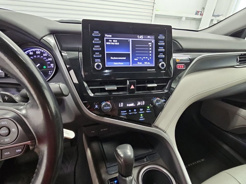 Used 2023 Toyota Camry SE FWD image 13