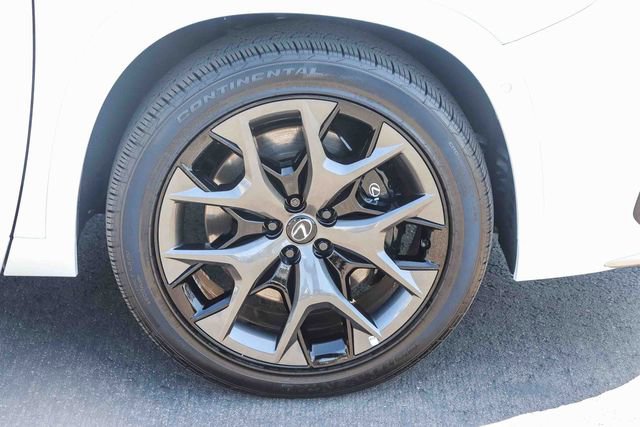 Certified 2025 Lexus TX 500h AWD w/ Technology Package image 10