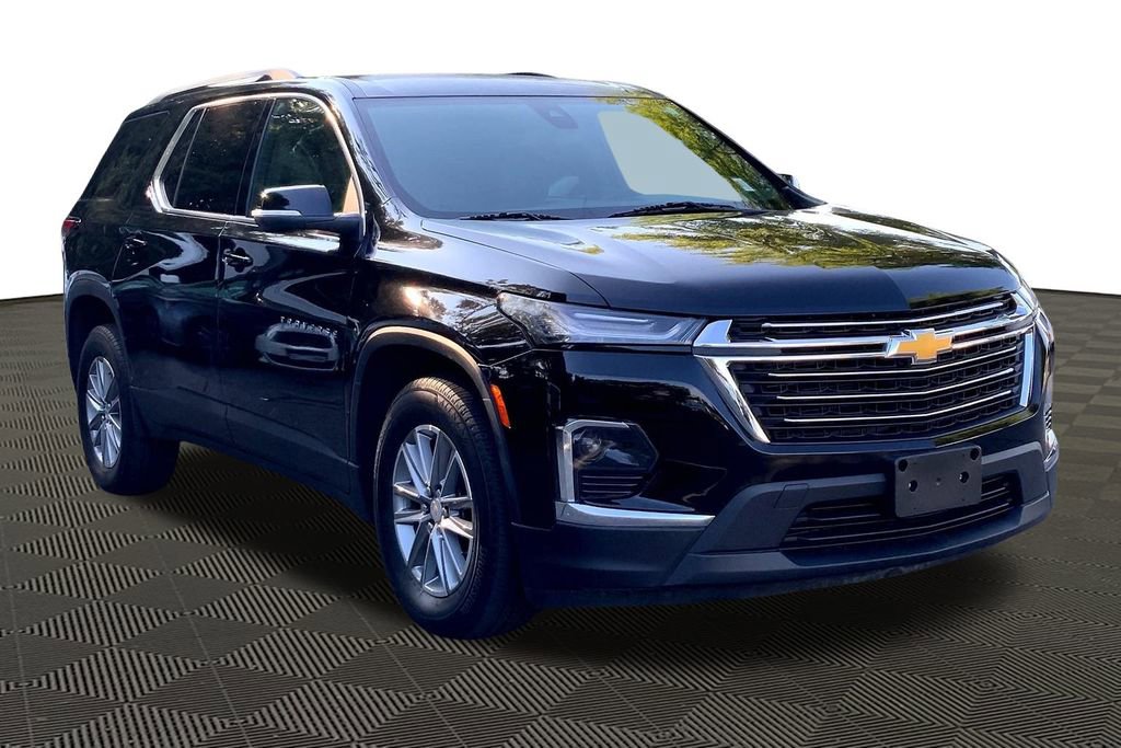 Used 2023 Chevrolet Traverse LT