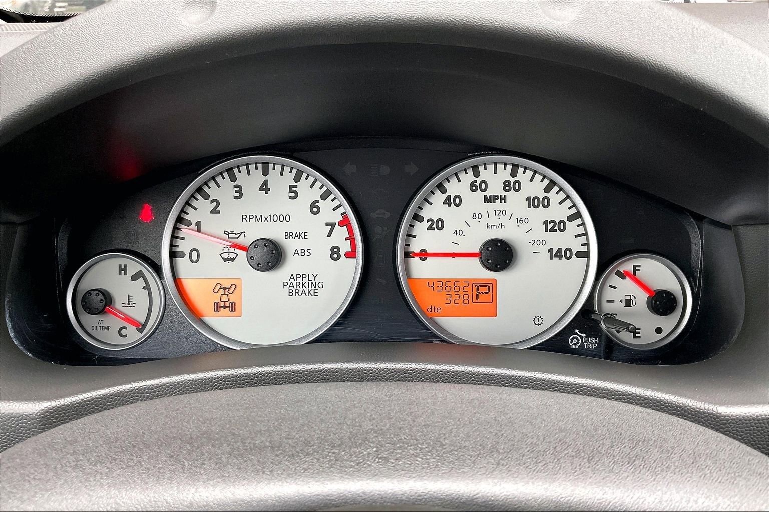 Used 2020 Nissan Frontier PRO-4X w/ Pro-4x Utility Package image 12