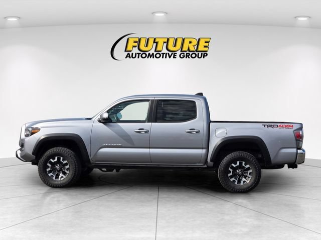 Certified 2020 Toyota Tacoma TRD Off-Road AWD/4WD image 9