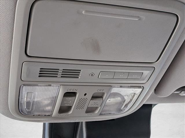 Used 2016 Honda Pilot Touring image 21