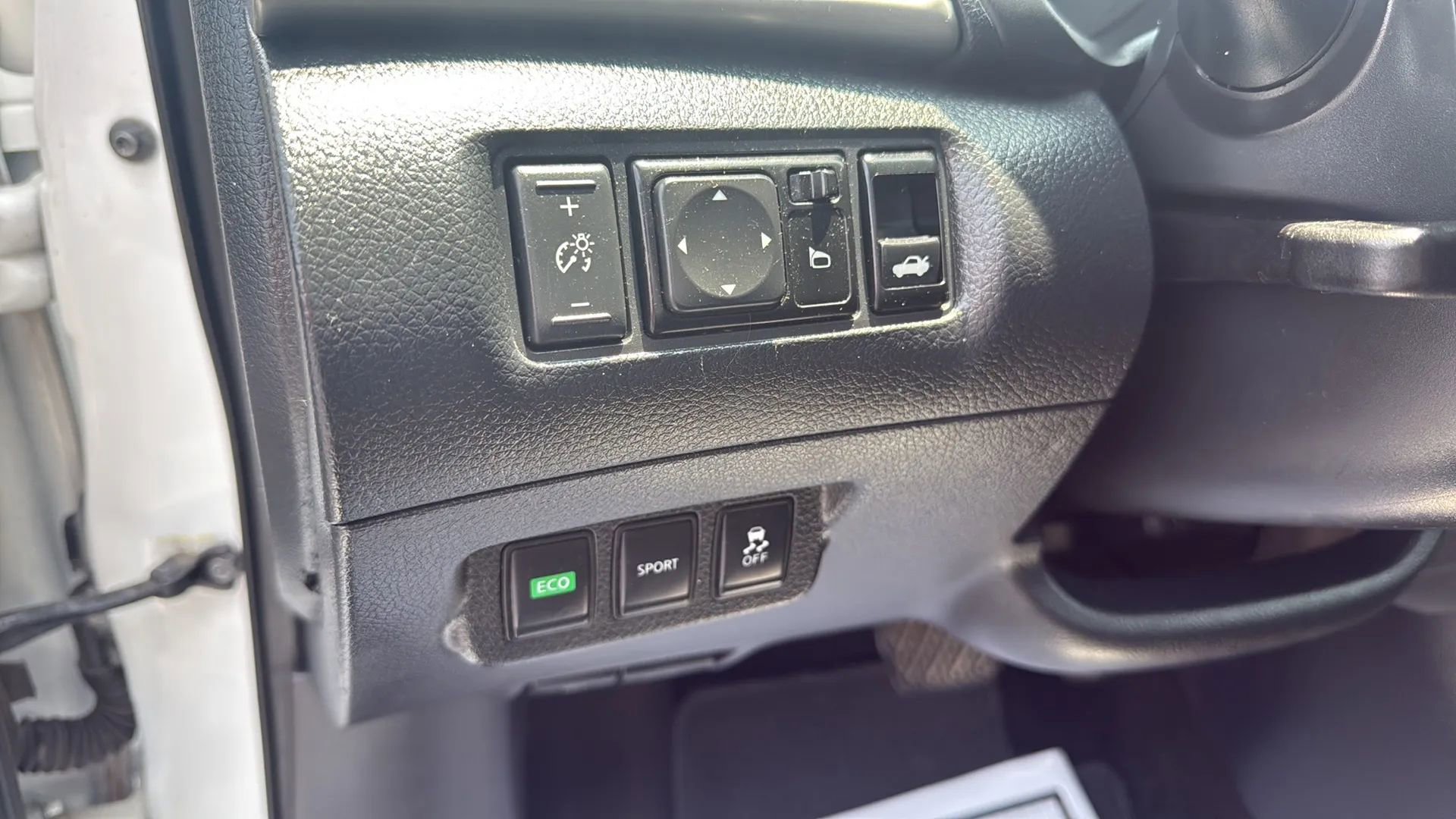 Used 2016 Nissan Sentra S image 12