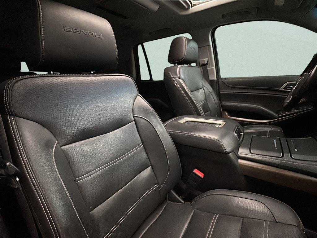 Used 2018 GMC Yukon Denali w/ Open Road Package AWD/4WD image 19