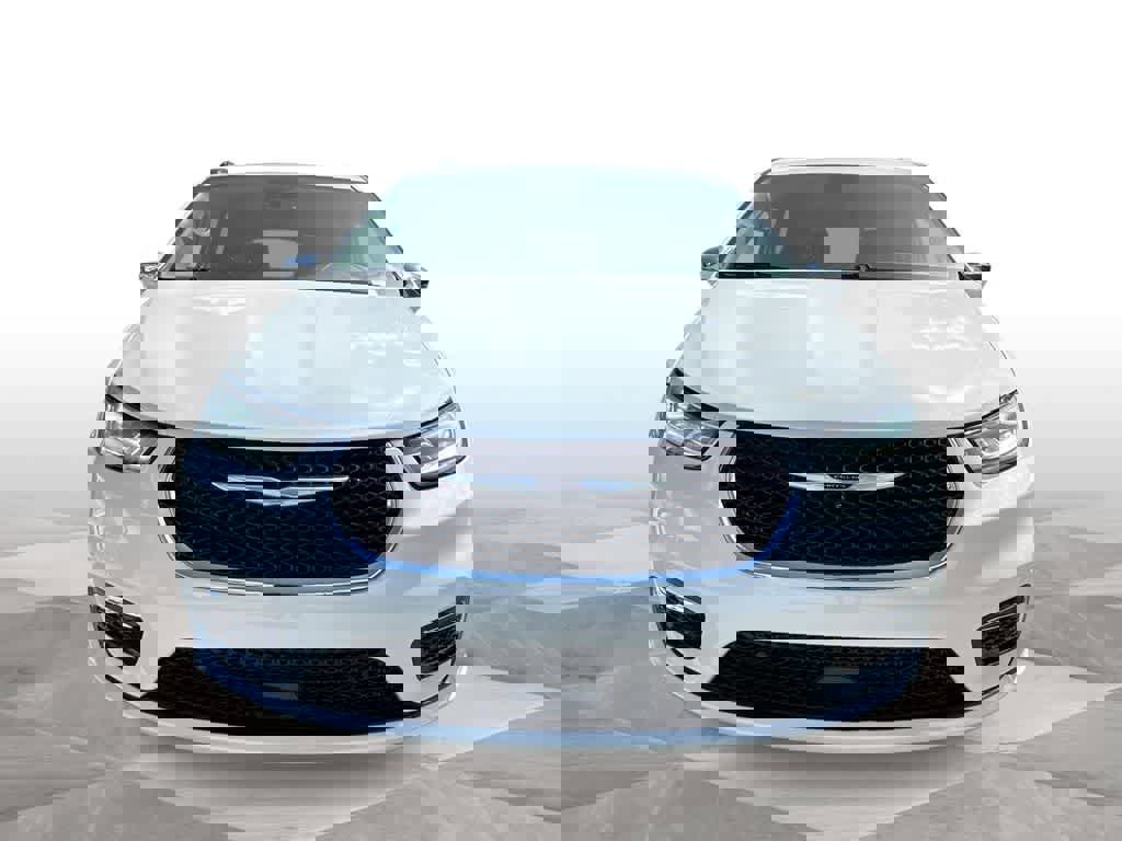 Used 2022 Chrysler Pacifica Limited image 3