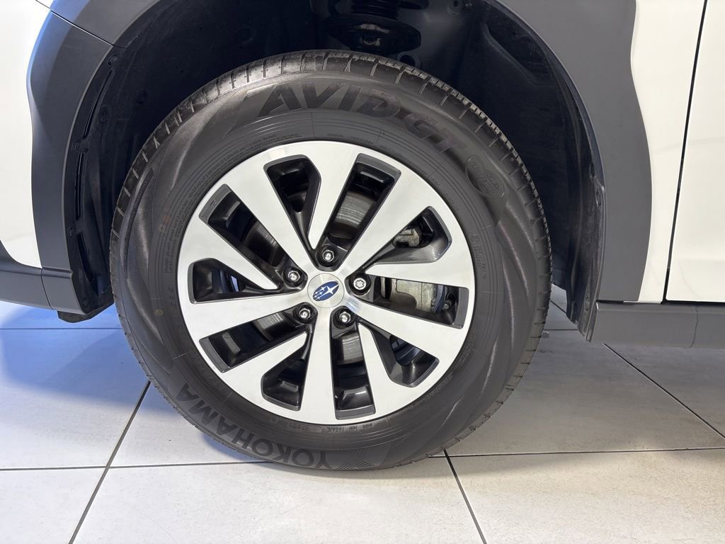 Used 2025 Subaru Outback Premium image 9