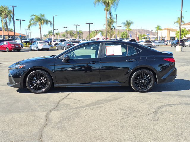 Used 2025 Toyota Camry SE w/ Convenience Package FWD image 9