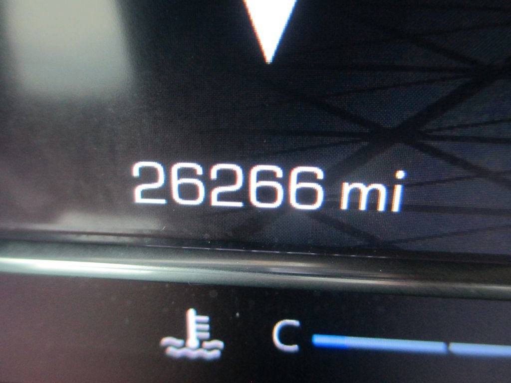 Used 2024 GMC Sierra 1500 SLT w/ SLT Premium Plus Package image 32