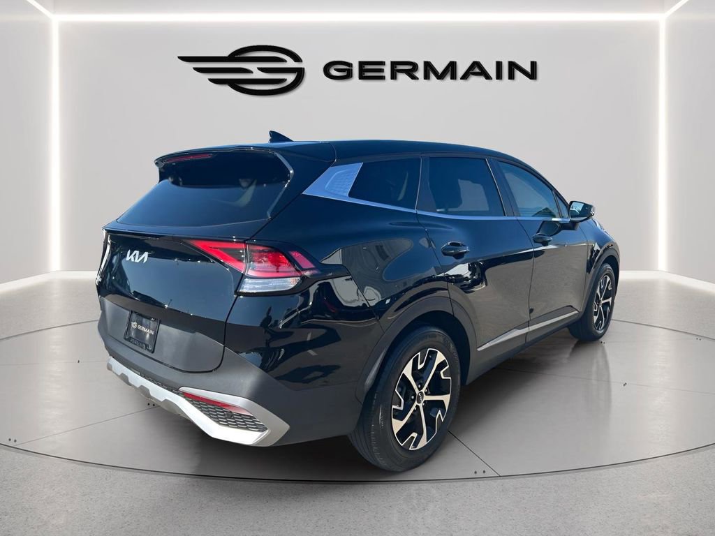Used 2024 Kia Sportage EX image 9
