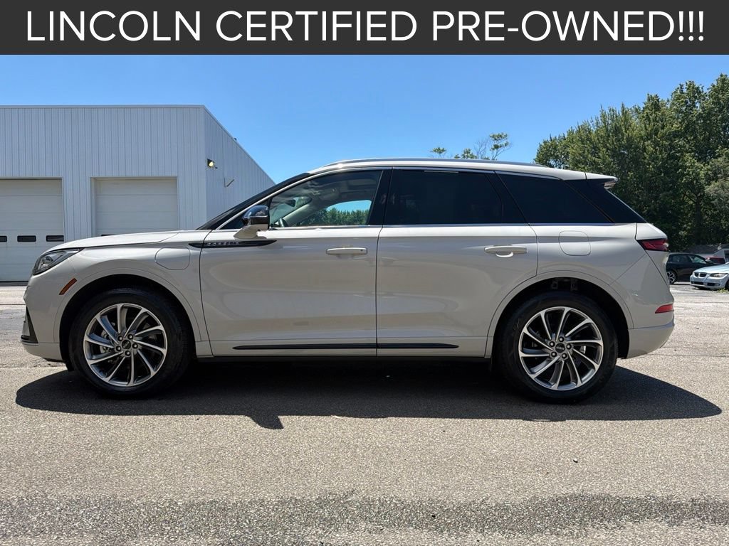 Used 2024 Lincoln Corsair Grand Touring w/ Equipment Group 301A AWD/4WD image 4