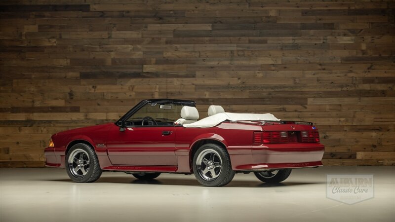 Used 1989 Ford Mustang GT RWD image 2