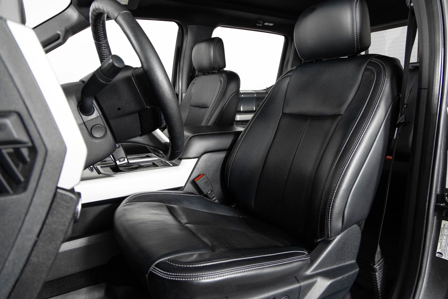 Used 2019 Ford F150 Lariat w/ Equipment Group 502A Luxury image 16