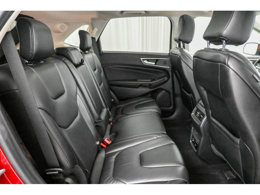 Used 2022 Ford Edge Titanium w/ Class II Trailer Tow Package image 18