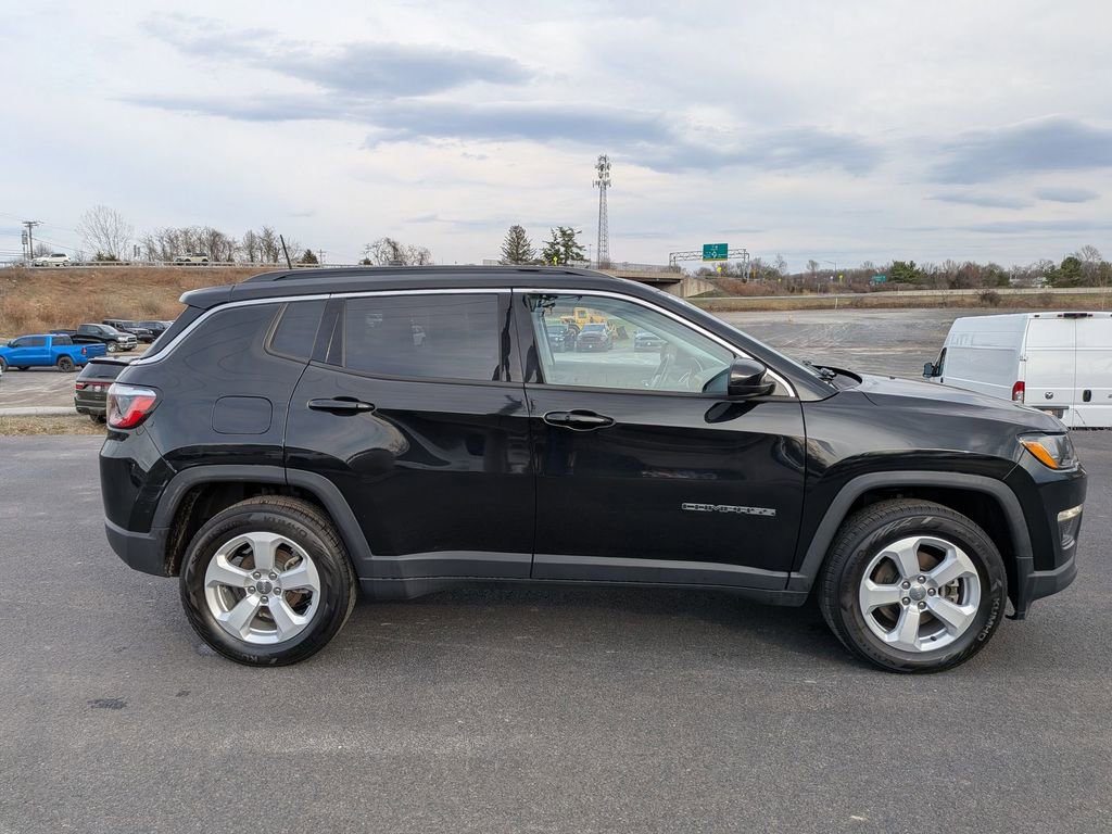 Used 2021 Jeep Compass Latitude w/ Convenience Group image 2