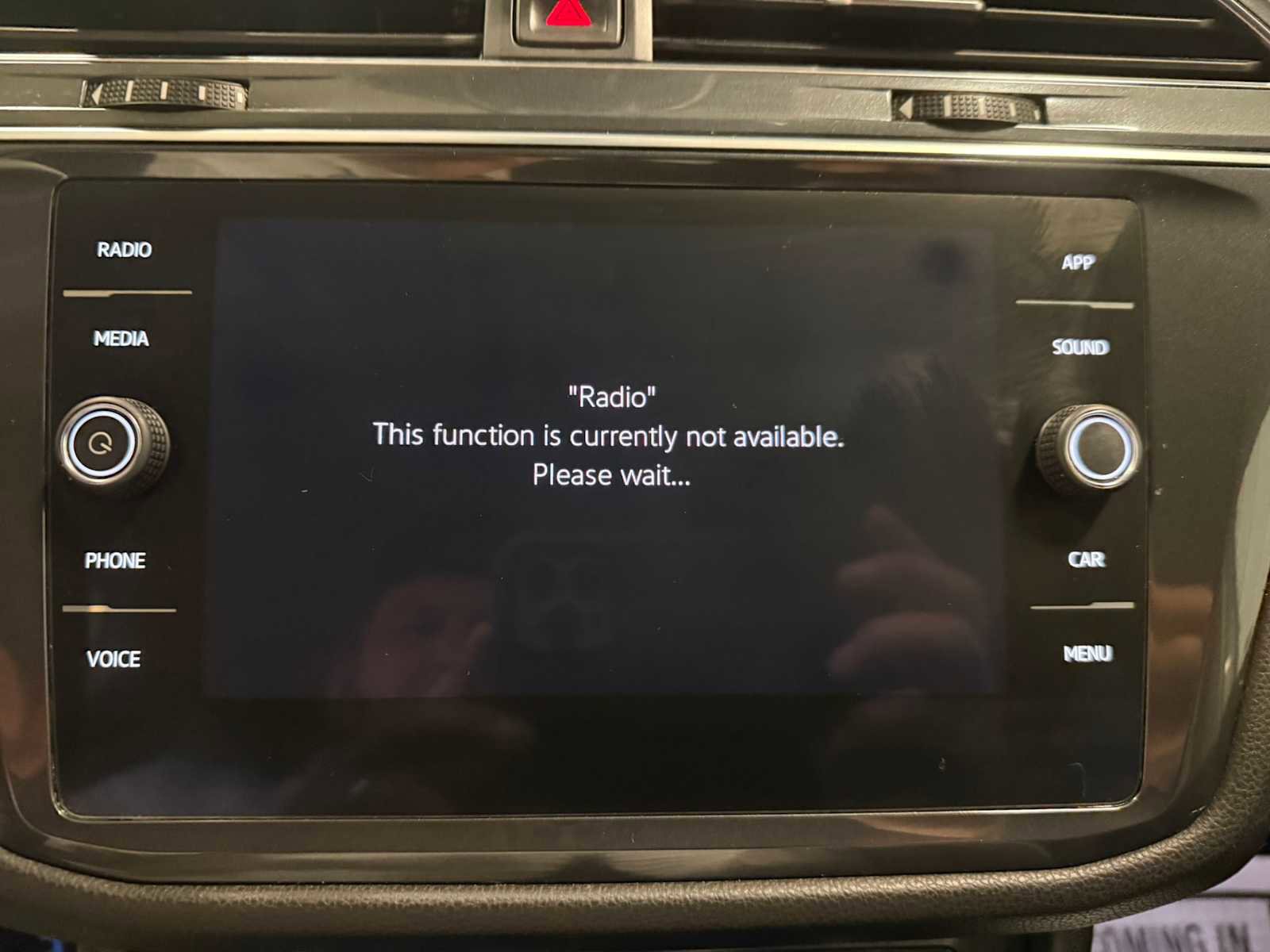 Certified 2022 Volkswagen Tiguan SE FWD image 32