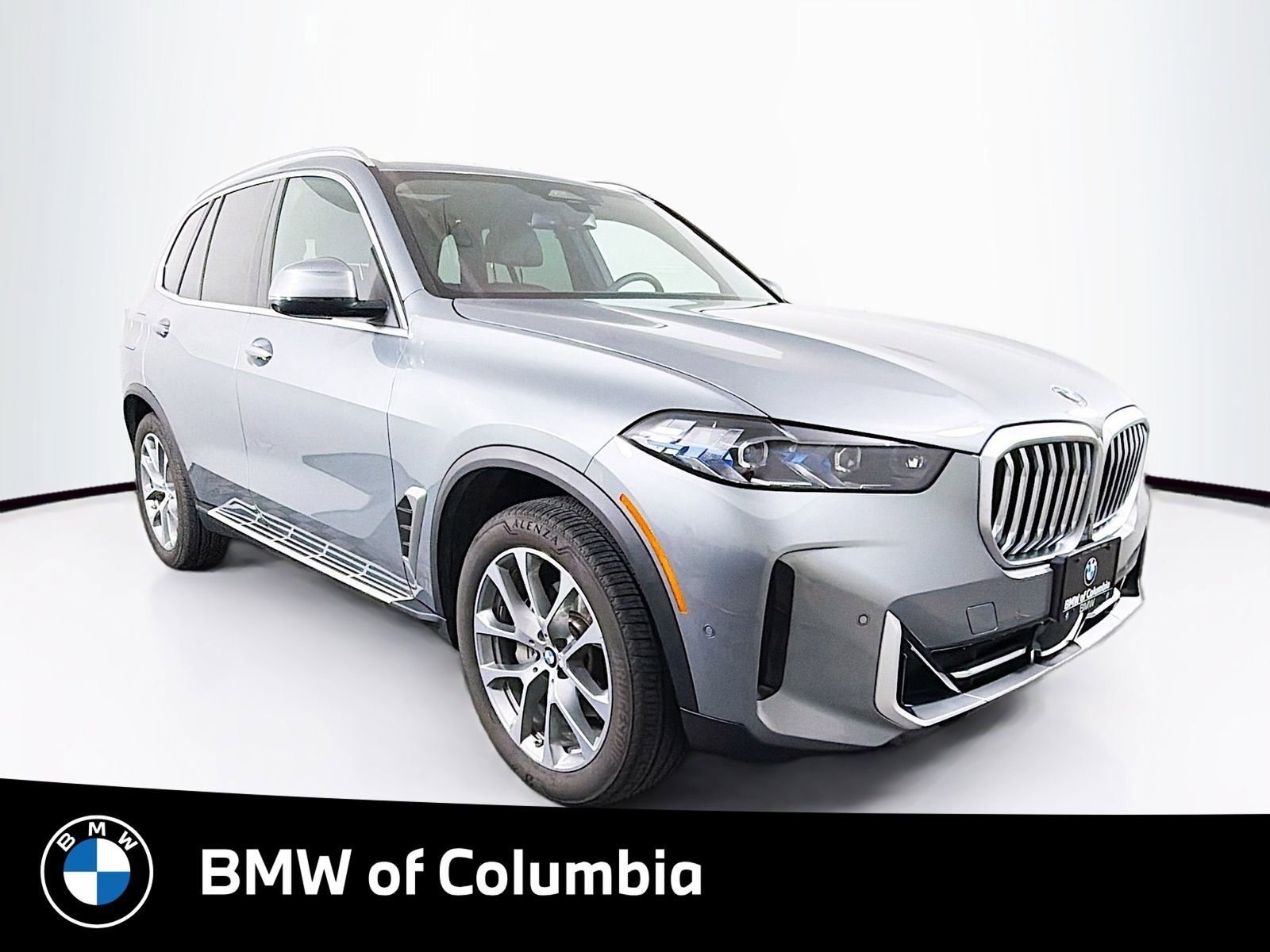 Certified 2025 BMW X5 xDrive40i w/ Climate Comfort Package AWD/4WD image 1