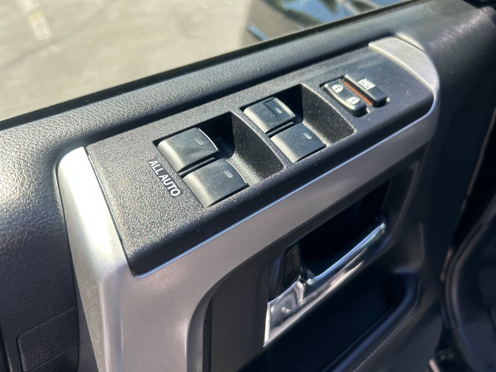 Used 2018 Toyota 4Runner SR5 Premium AWD/4WD image 12