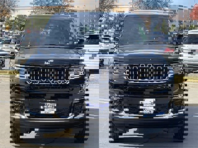 Used 2025 Jeep Grand Cherokee L Limited image 8