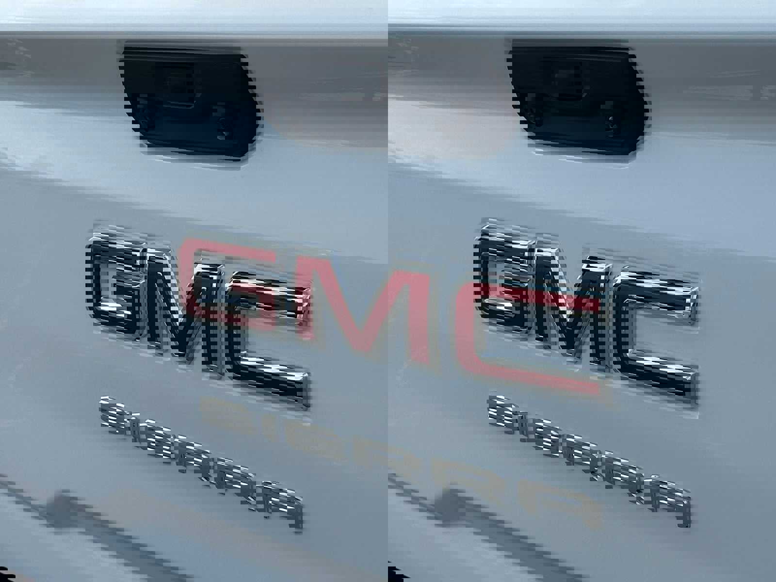 New 2025 GMC Sierra 2500 SLE w/ Preferred Package image 17