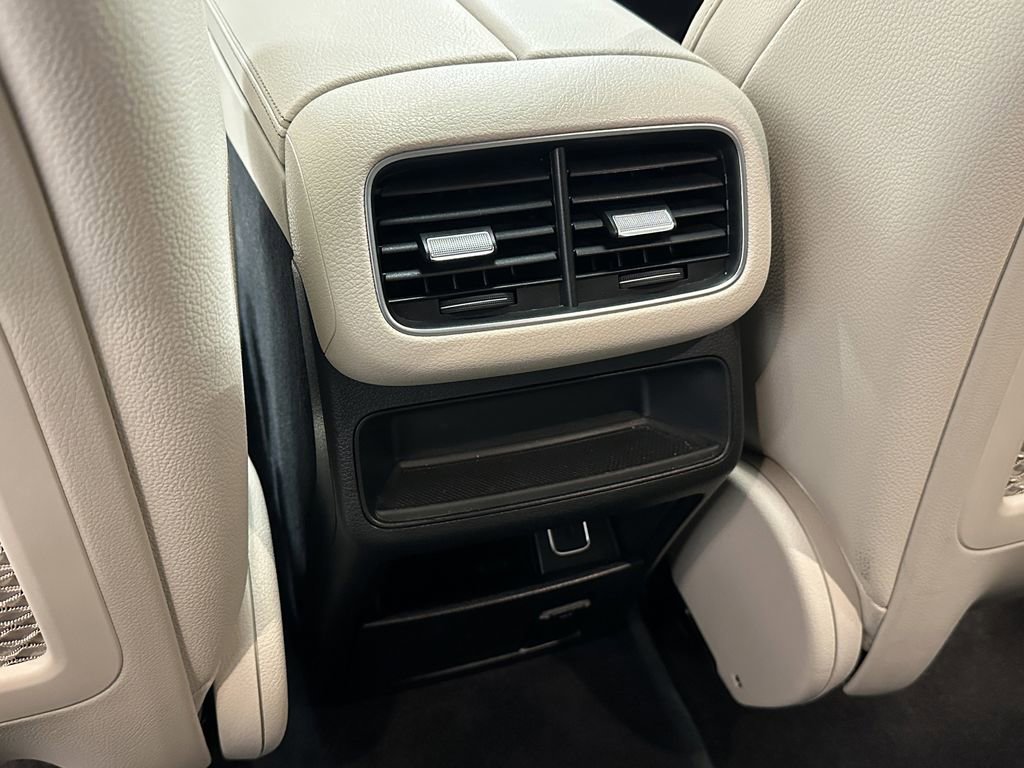 Certified 2021 Mercedes-Benz GLE 350 4MATIC w/ Premium Package image 26