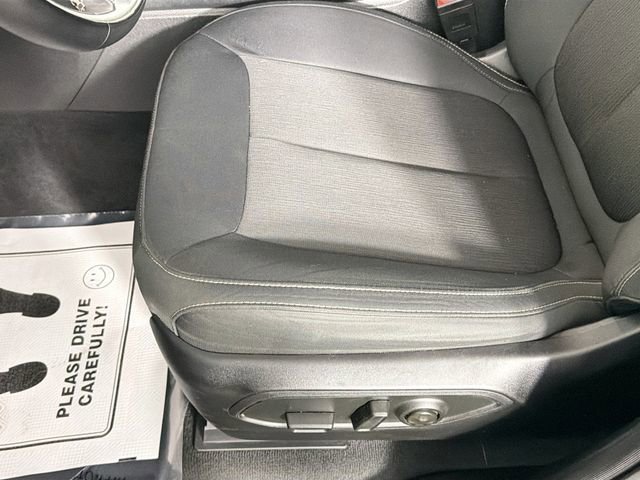 Used 2023 Jeep Grand Cherokee Laredo AWD/4WD image 18