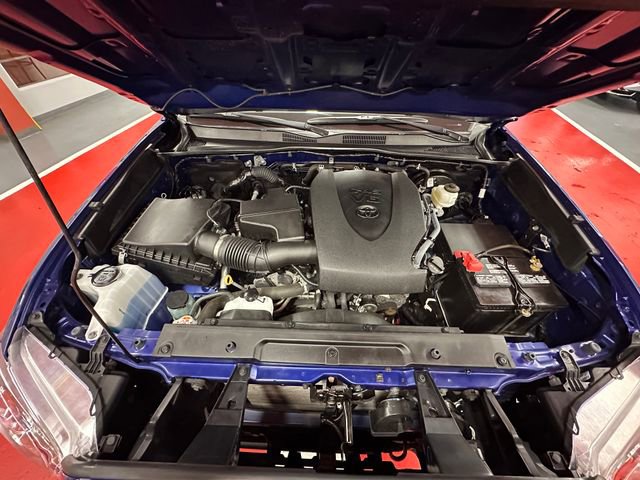 Certified 2023 Toyota Tacoma SR5 AWD/4WD image 24