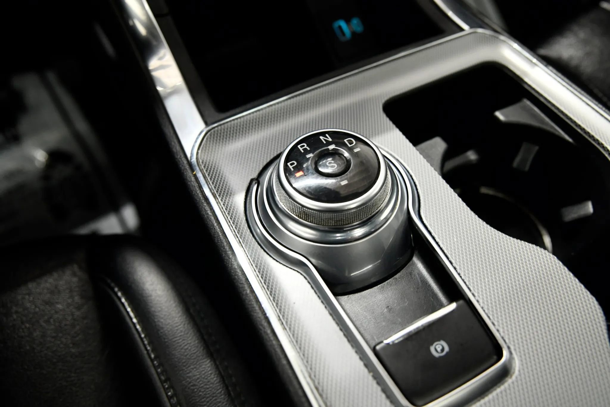 Used 2021 Ford Edge Titanium image 20