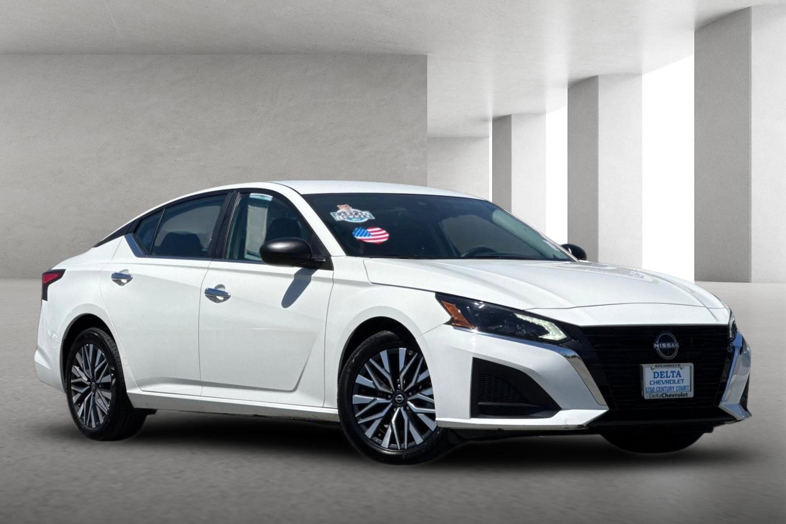 Used 2025 Nissan Altima 2.5 SV