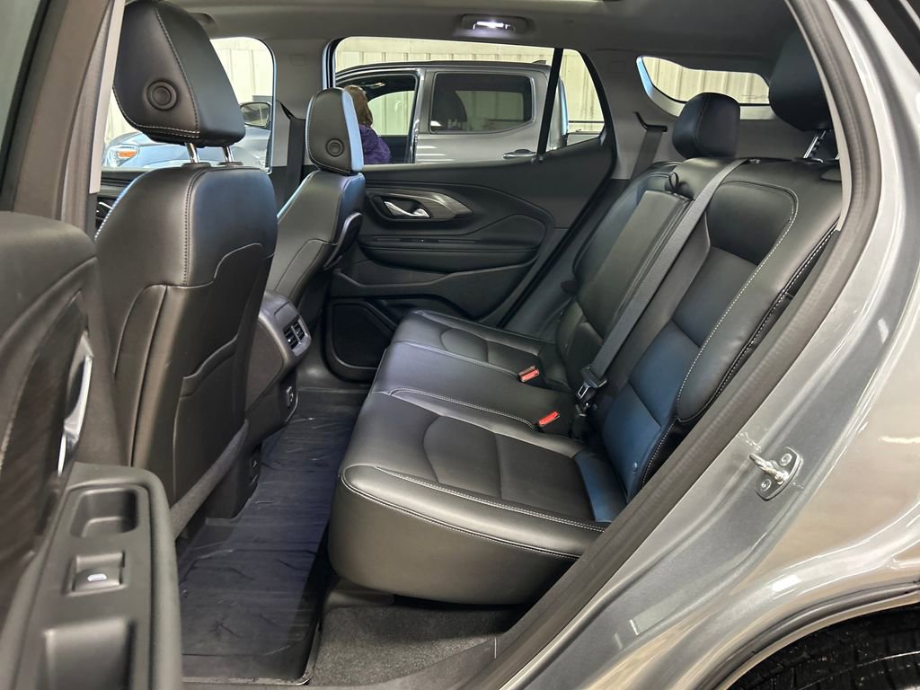 Certified 2024 GMC Terrain SLT w/ LPO, Floor Liner Package AWD/4WD image 26