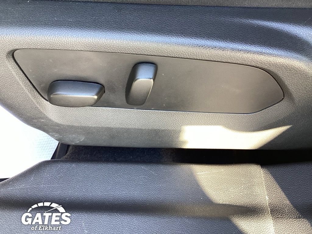 Used 2022 Buick Envision Preferred FWD image 15