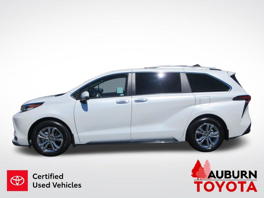 Certified 2023 Toyota Sienna Platinum image 5