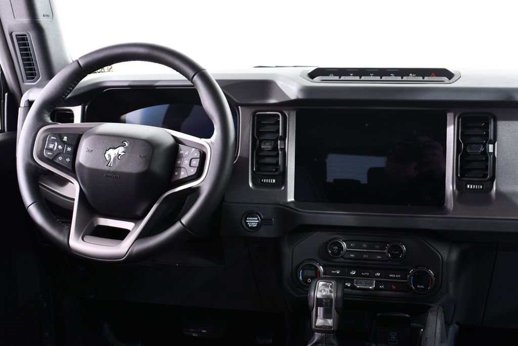 New 2025 Ford Bronco Badlands image 8