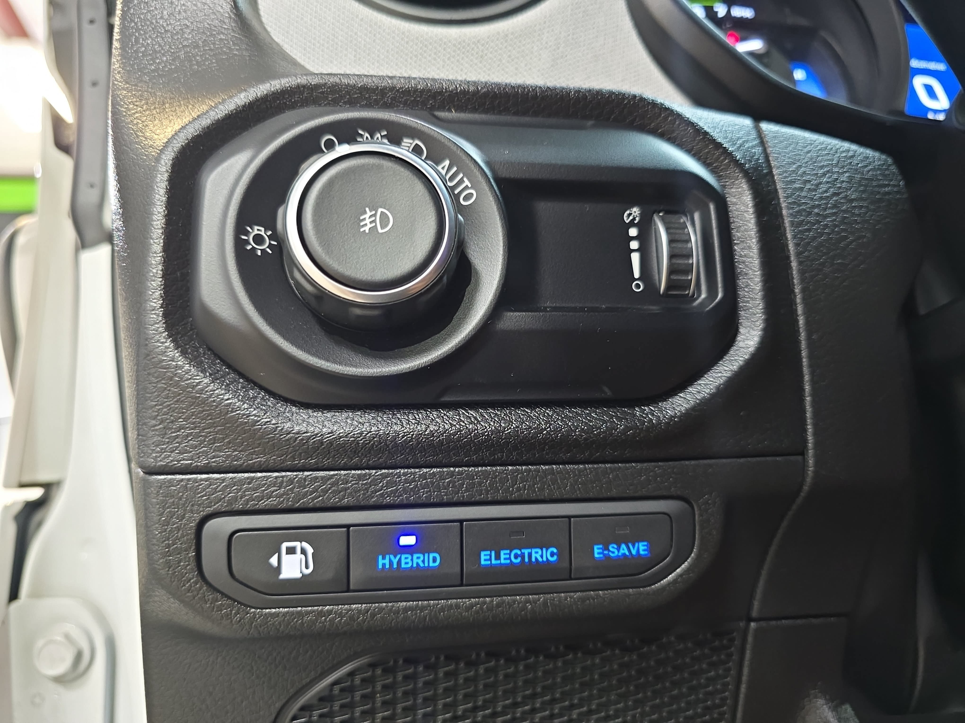 Used 2024 Jeep Wrangler Unlimited AWD/4WD image 23