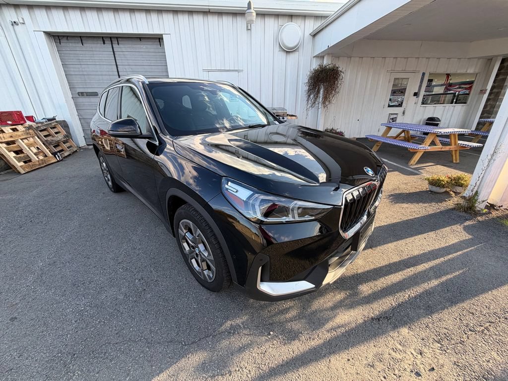 Used 2023 BMW X1 xDrive28i w/ Convenience Package AWD/4WD image 7