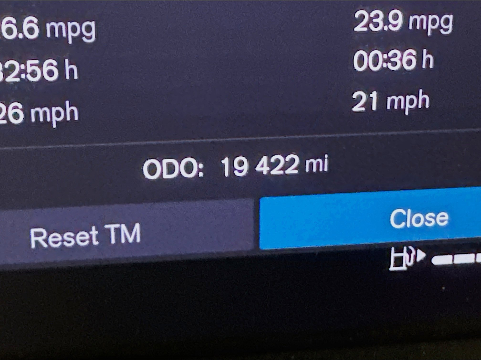 Used 2025 Volvo S60 B5 Core image 19