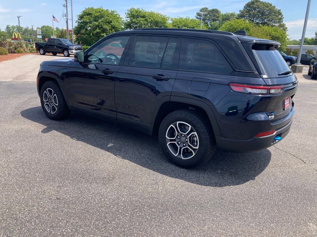 New 2024 Jeep Grand Cherokee Trailhawk w/ Luxury Tech Group III image 3