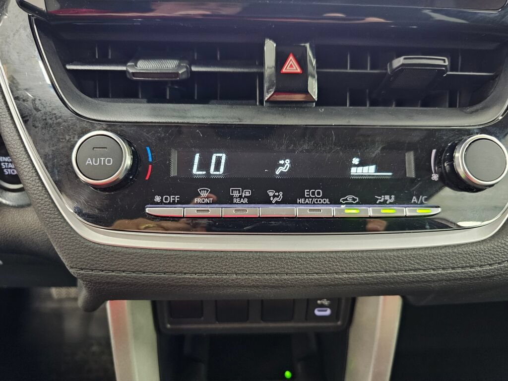 Used 2024 Toyota Corolla Cross LE AWD/4WD image 20