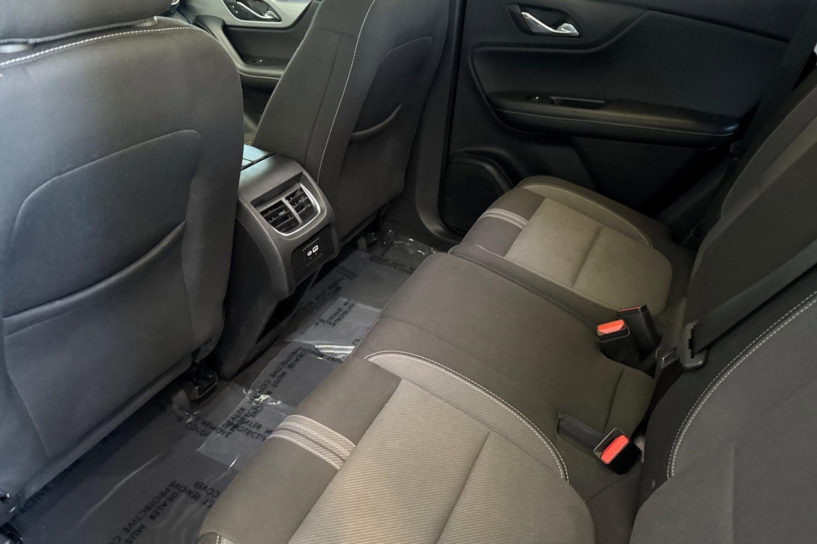Used 2025 Chevrolet Blazer LT image 26