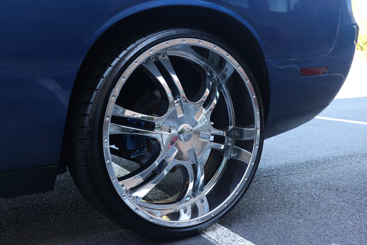 Used 2010 Dodge Challenger R/T RWD image 24