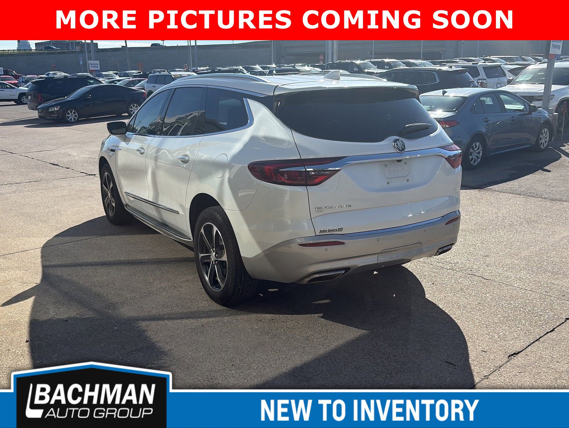 Used 2021 Buick Enclave Essence w/ LPO, Touring Package image 5