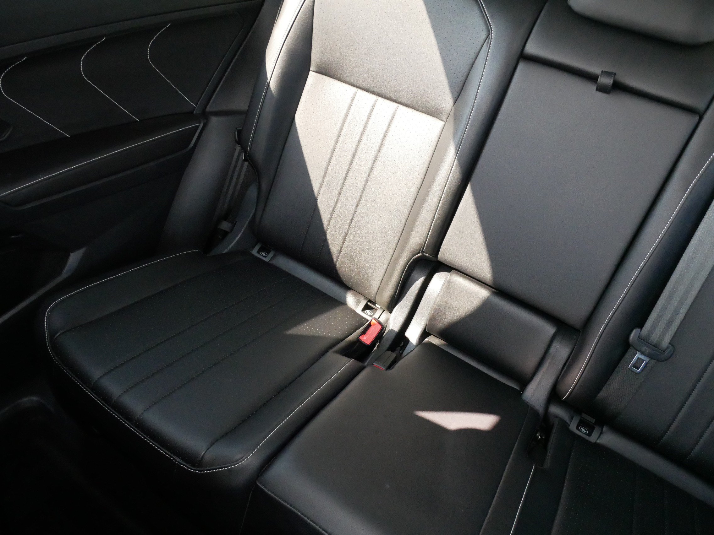 Certified 2024 Volkswagen Tiguan SE AWD/4WD image 12