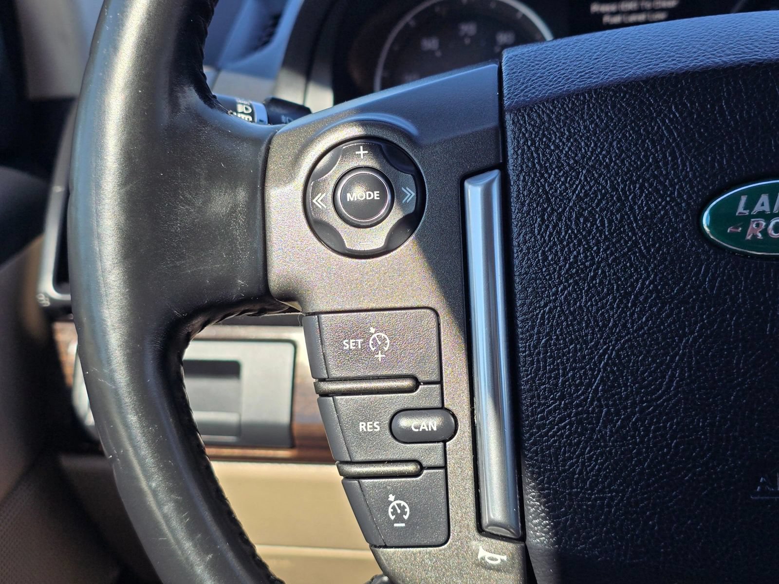 Used 2014 Land Rover LR2 HSE AWD/4WD image 27