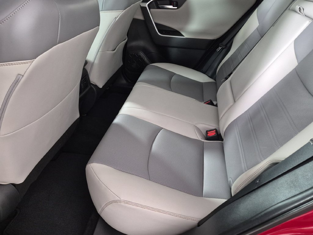 Used 2021 Toyota RAV4 Limited w/ Limited Grade Weather Package FWD image 26