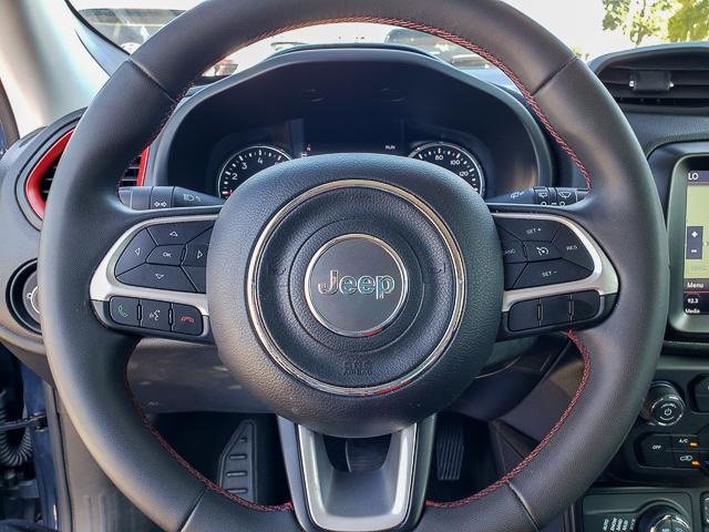 Used 2023 Jeep Renegade Trailhawk image 19