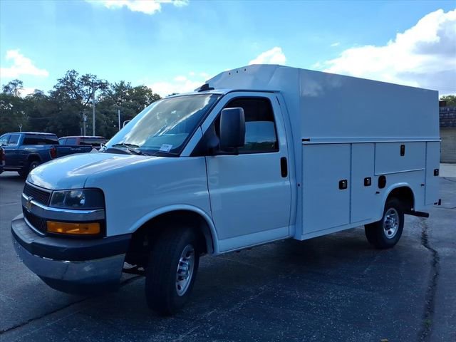New 2025 Chevrolet Express 3500 w/ Power Convenience Package image 14