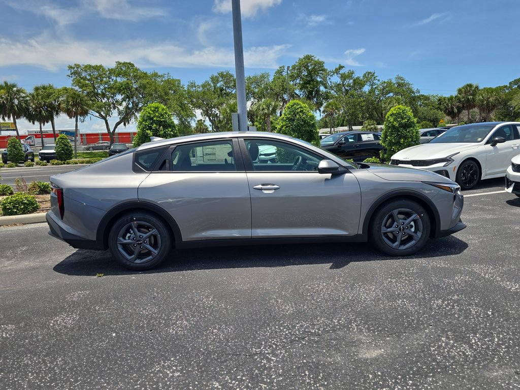 New 2026 Kia K4 FWD image 9