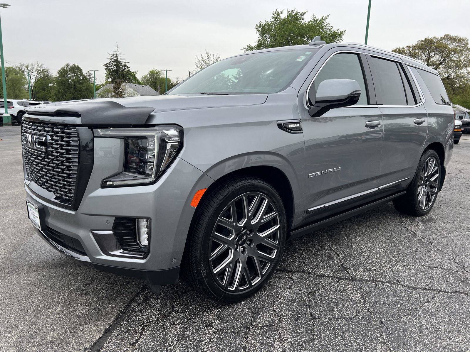 Used 2023 GMC Yukon Denali Ultimate AWD/4WD image 12