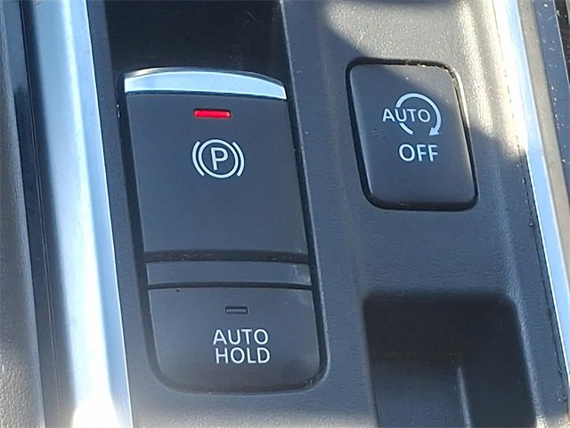 Used 2022 Nissan Pathfinder SV image 24