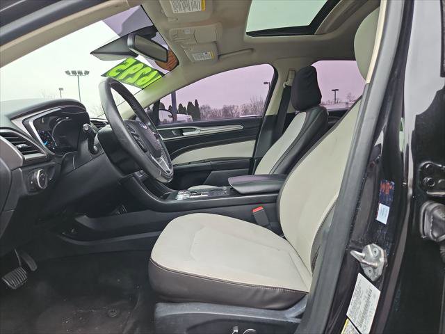 Used 2020 Ford Fusion SE w/ Equipment Group 151A image 11