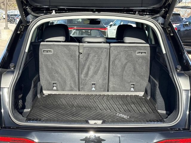 Used 2025 Audi Q5 2.0T Premium w/ 19" Wheel Package image 28